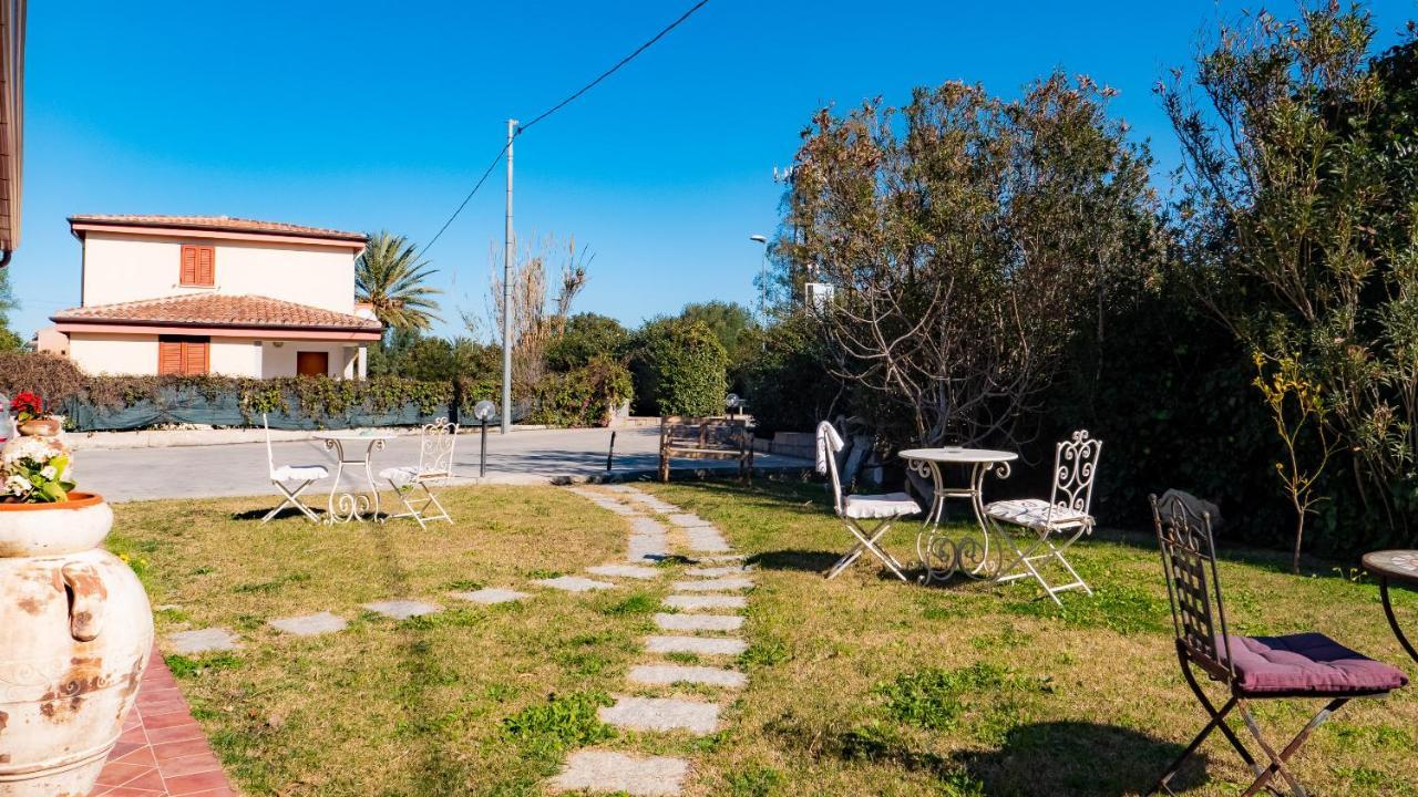 Quadrifoglio Affittacamere San Teodoro  Eksteriør bilde